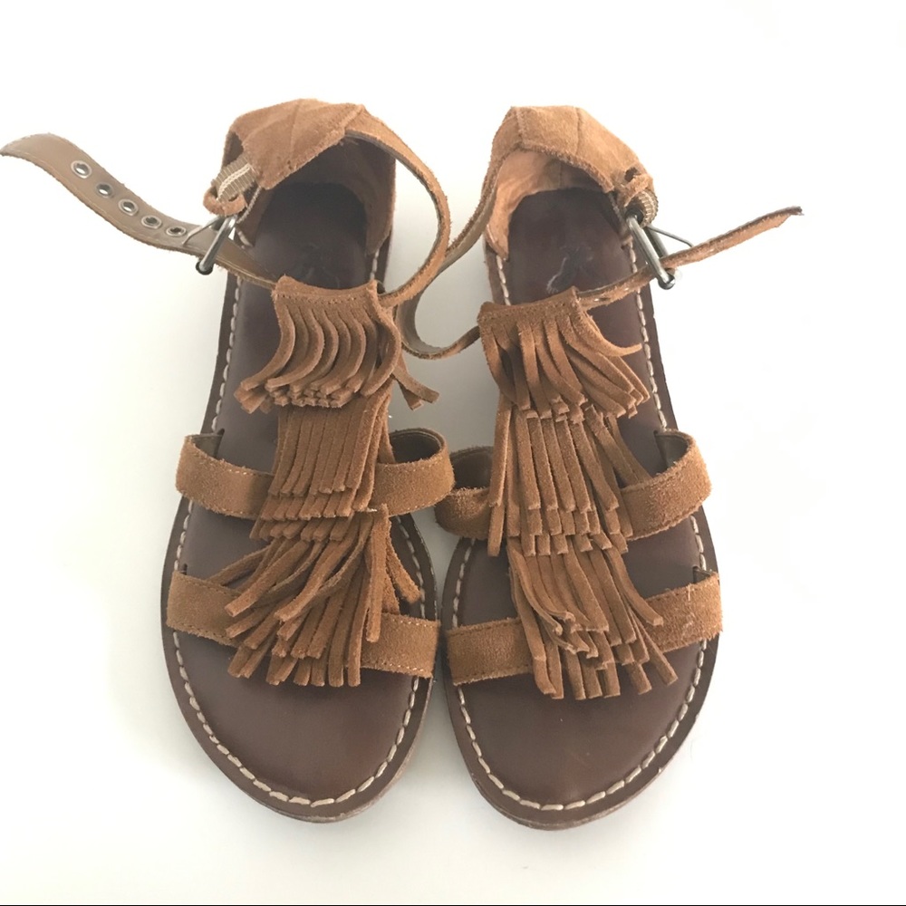 AMERICAN EAGLE brown fringe suede sandal - size 7